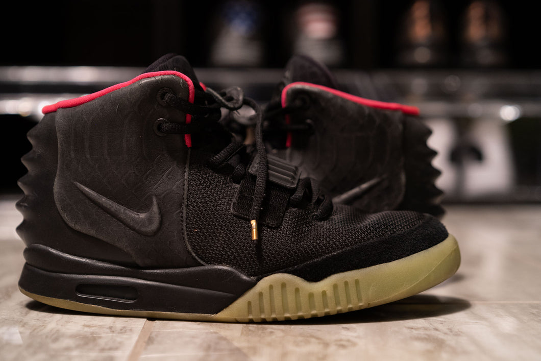 Air Yeezy 'Pink' (Size 7 -  Worn) - Missing Tags