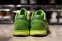 Load image into Gallery viewer, Kobe 6 GS &#39;Grinch&#39; - 429913 300 (Size 6.5 Y-Worn)
