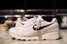 Load image into Gallery viewer, Fear Of God x Air Skylon 2 &#39;White&#39; SKU: BQ2752 100 (Size 6.5 -New)
